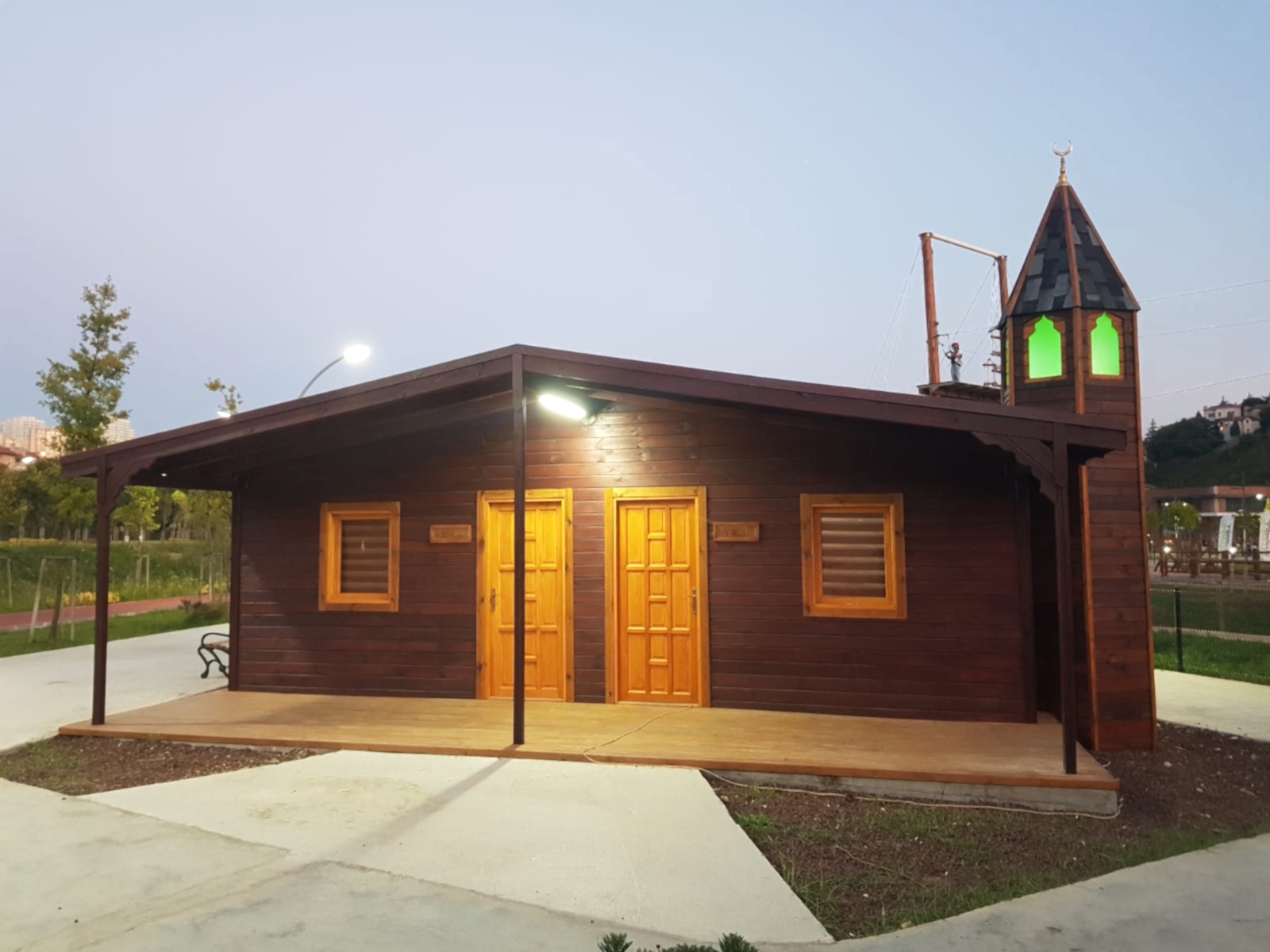 İSTANBUL ; AHŞAP MESCİD, AHŞAP CAMİİ, TARİHİ ESER RESTORASYON, TADİLAT TAMİRAT, AHŞAP MİNARE, MİMBER, MİHRAP,