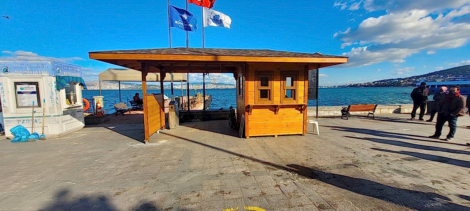 HEYBELİADA AHŞAP BİLET GİŞESİ AHŞAP GÜVENLİK ve BEKÇİ KULÜBESİ, AHŞAP SATIŞ BÜFESİ, KIOSK, BUNGALOV, TINYHOUSE, AHŞAP KARAVAN